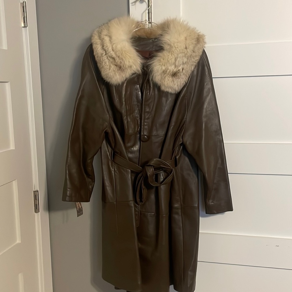 Real Leather trench coat with fur neckline